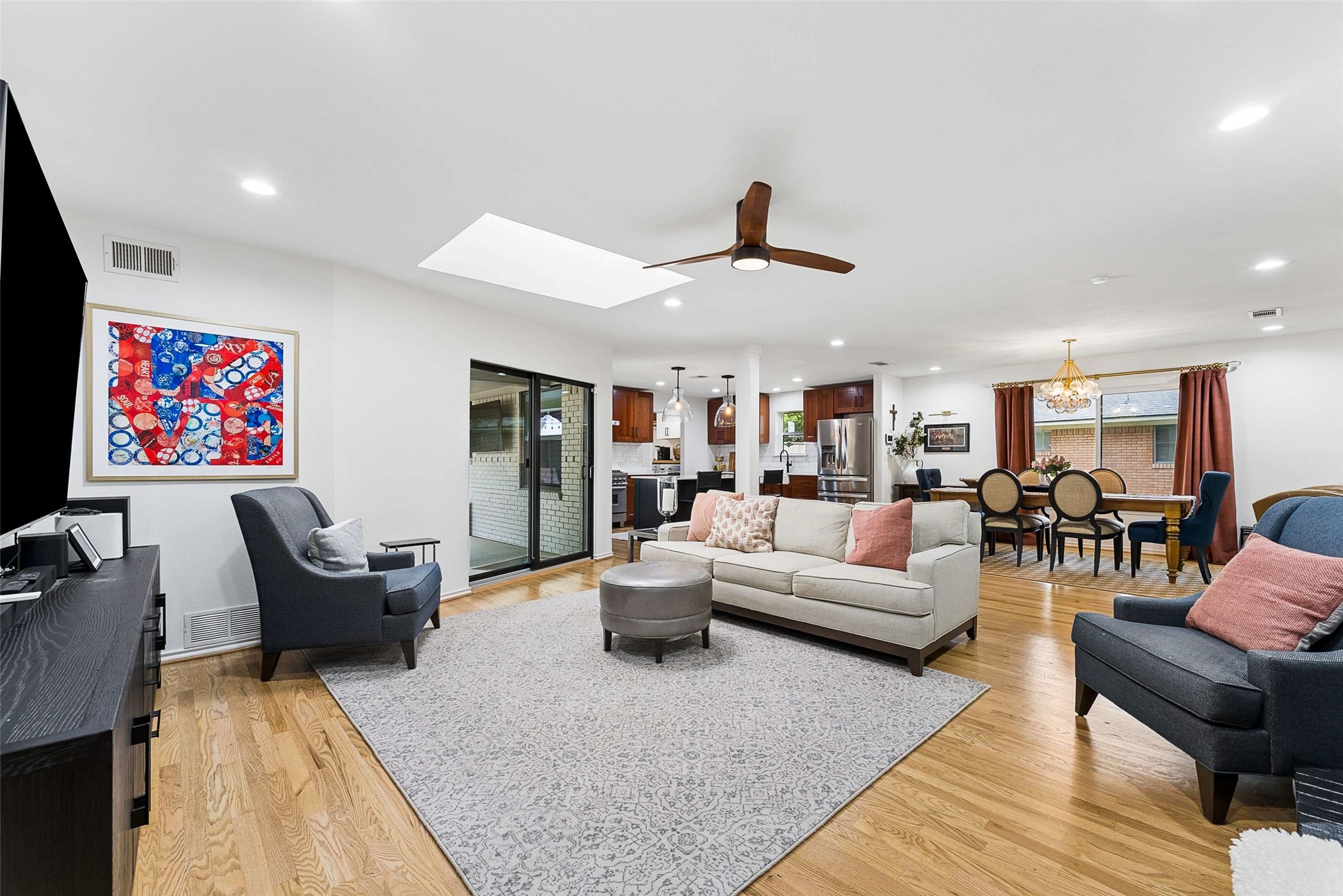 6735 Kingsbury Drive Dallas TX 75231