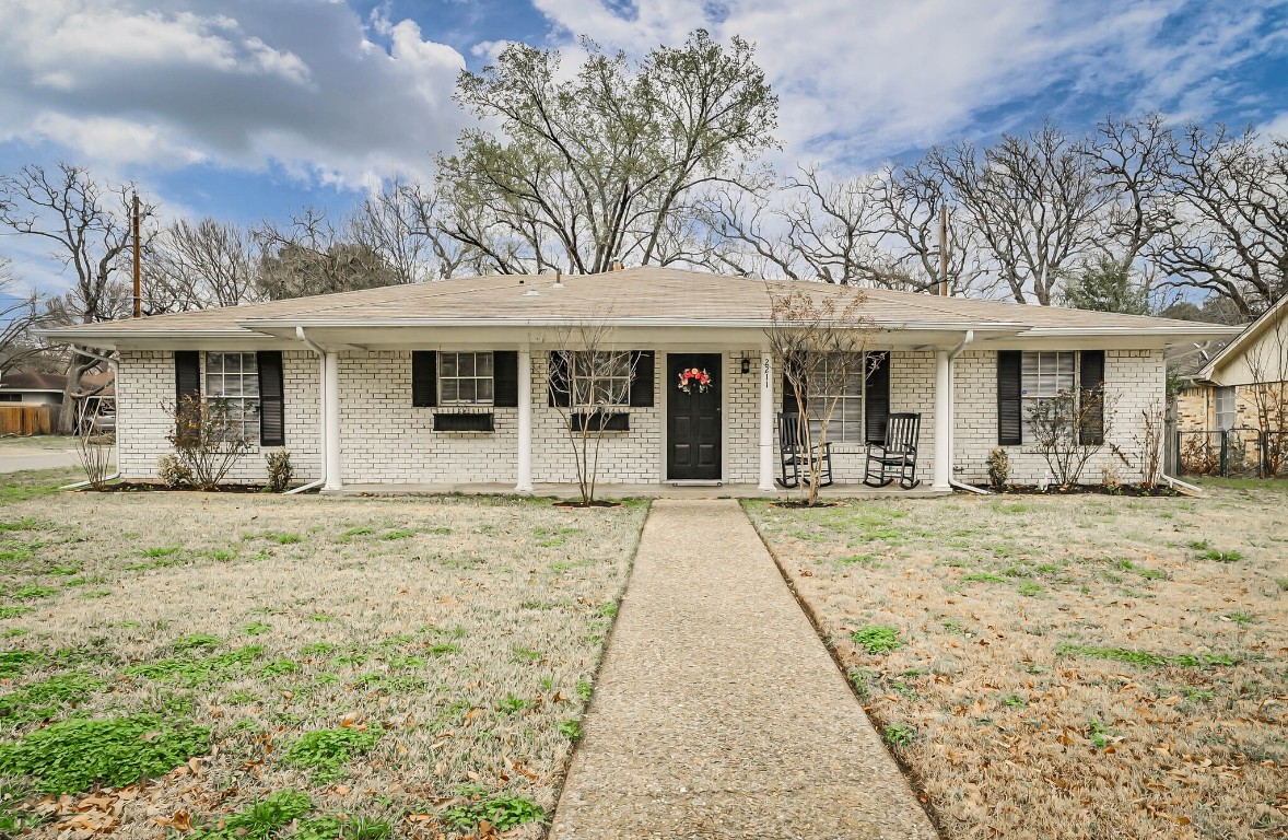 2211 Love Street Corsicana TX 75110