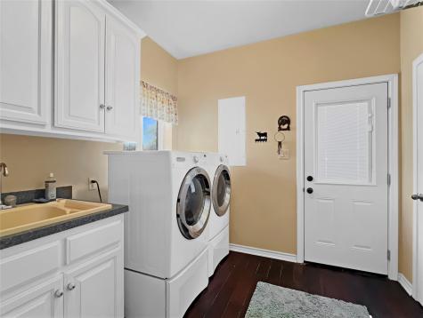 590 County Road 385 Valley View TX 76272