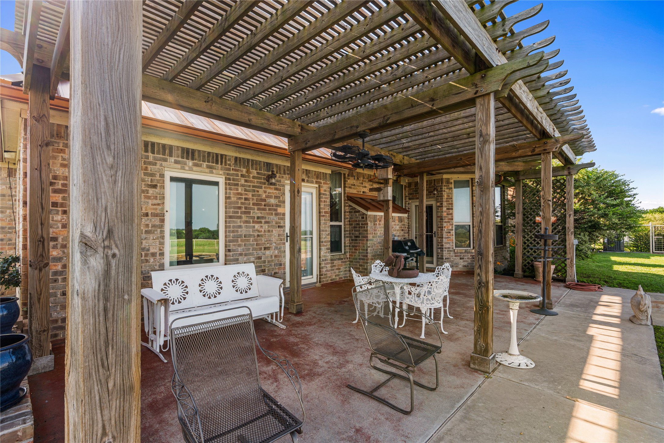590 County Road 385 Valley View TX 76272