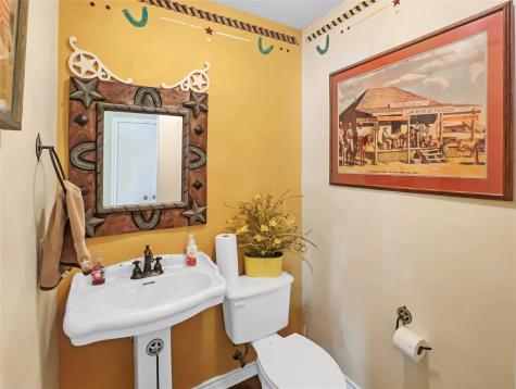 590 County Road 385 Valley View TX 76272
