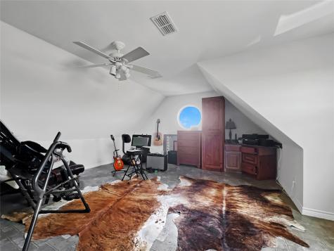 590 County Road 385 Valley View TX 76272