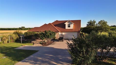 590 County Road 385 Valley View TX 76272