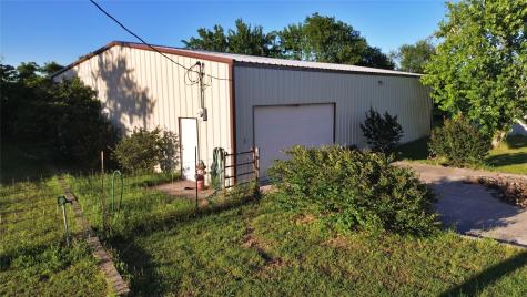 590 County Road 385 Valley View TX 76272