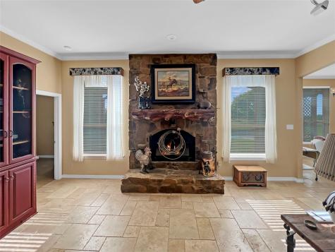 590 County Road 385 Valley View TX 76272