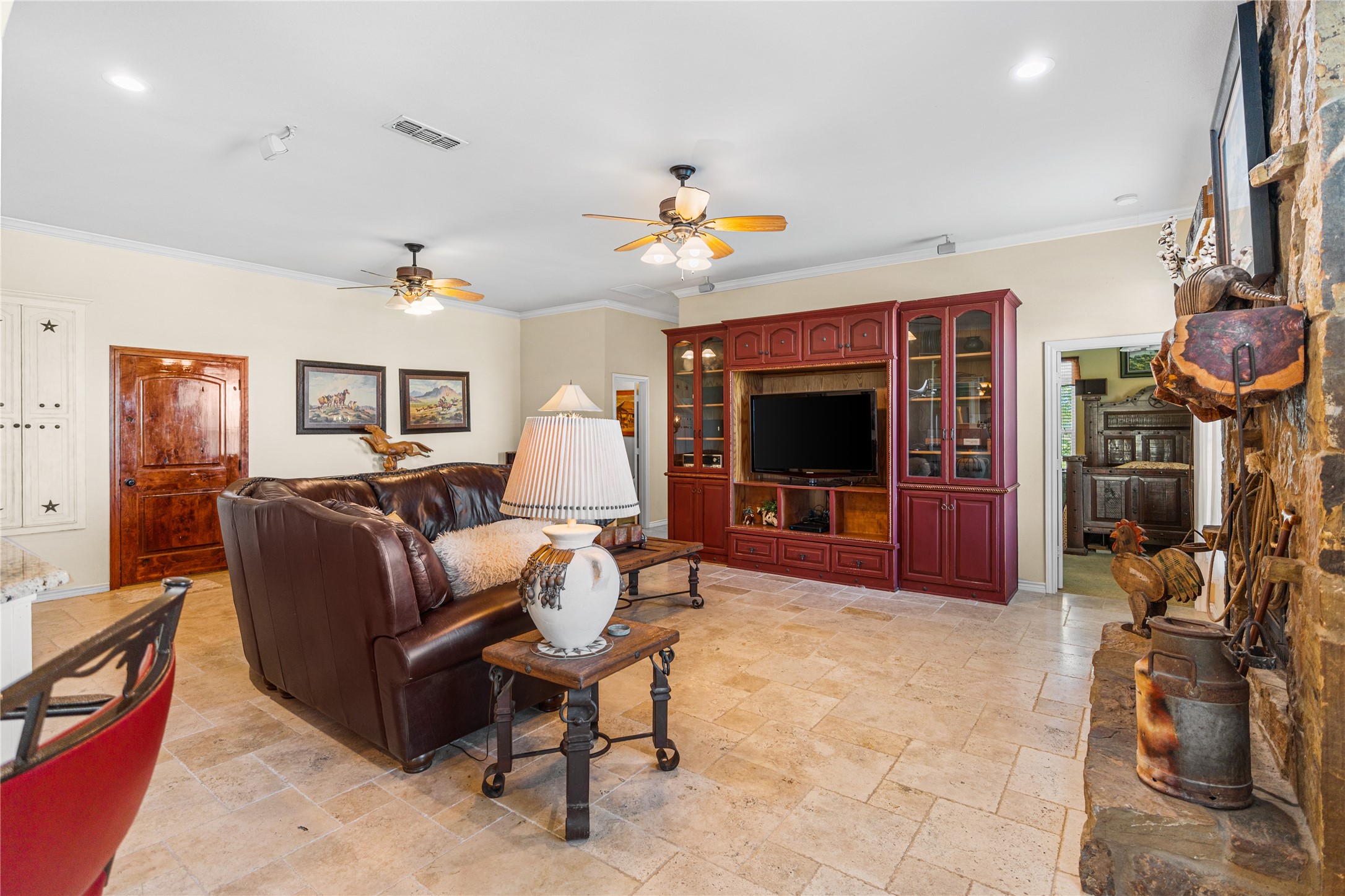 590 County Road 385 Valley View TX 76272