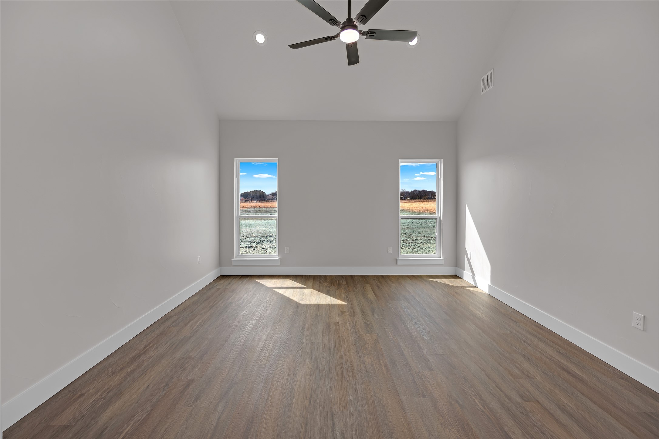 209 Avenida Avenue Rio Vista TX 76093