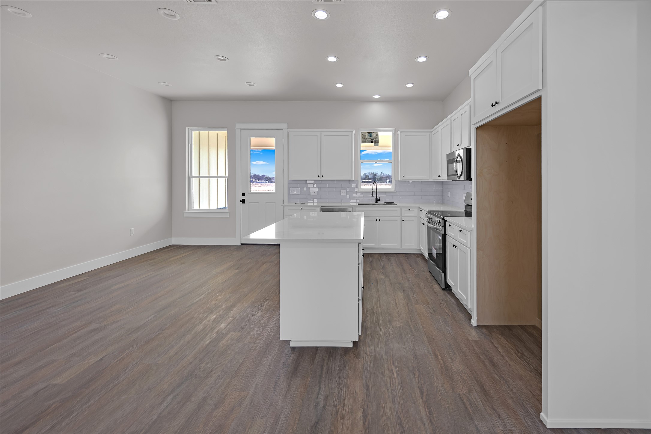 209 Avenida Avenue Rio Vista TX 76093