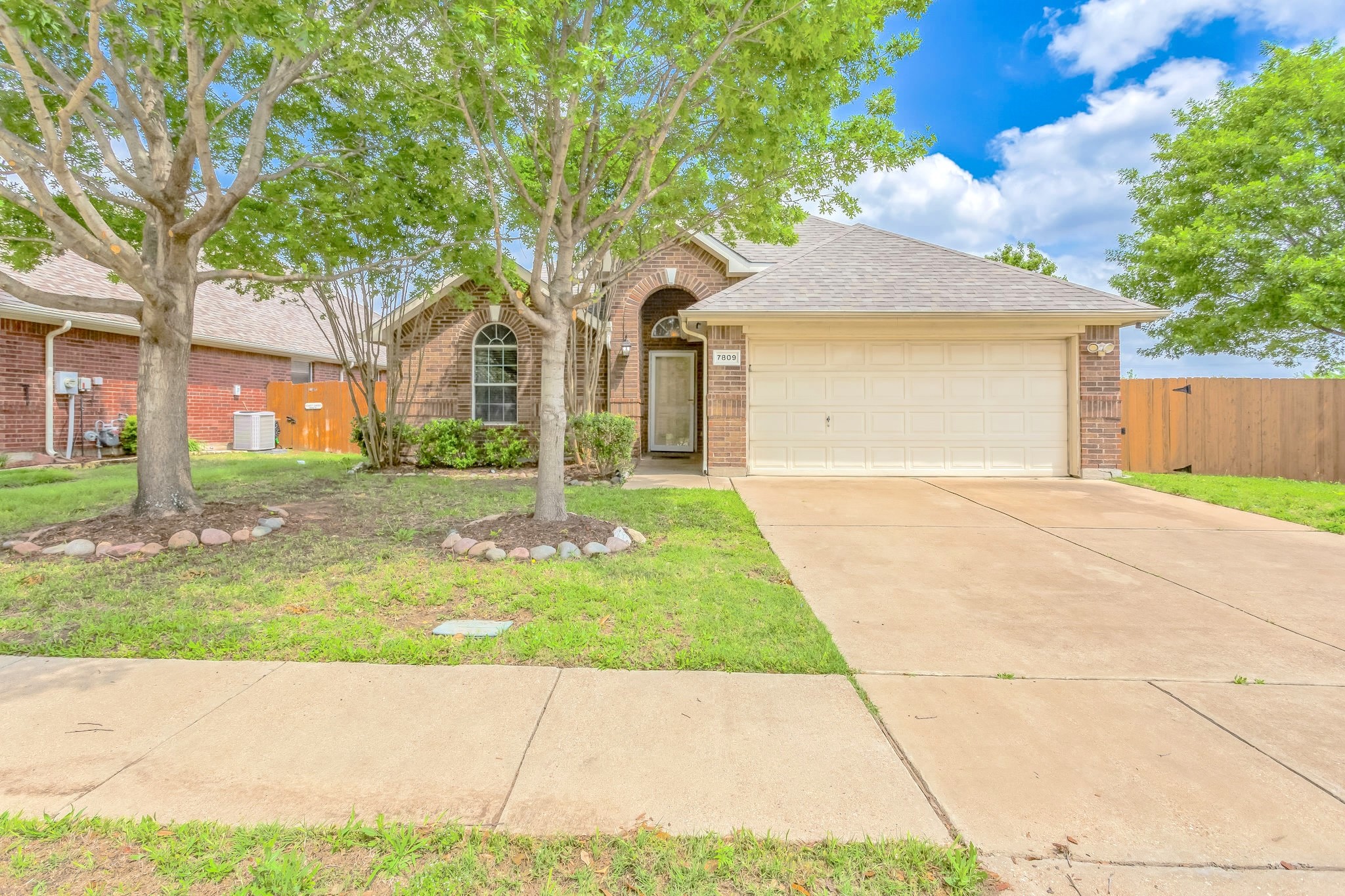 7809 Enchanted Isle Drive Arlington TX 76016