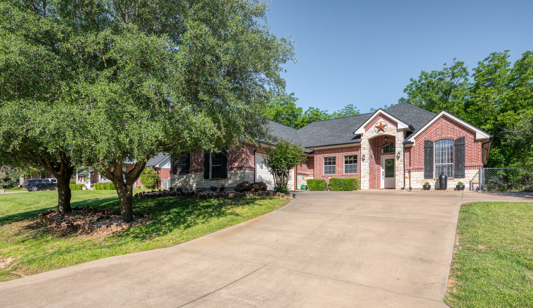 8909 Ravenswood Road Granbury TX 76049