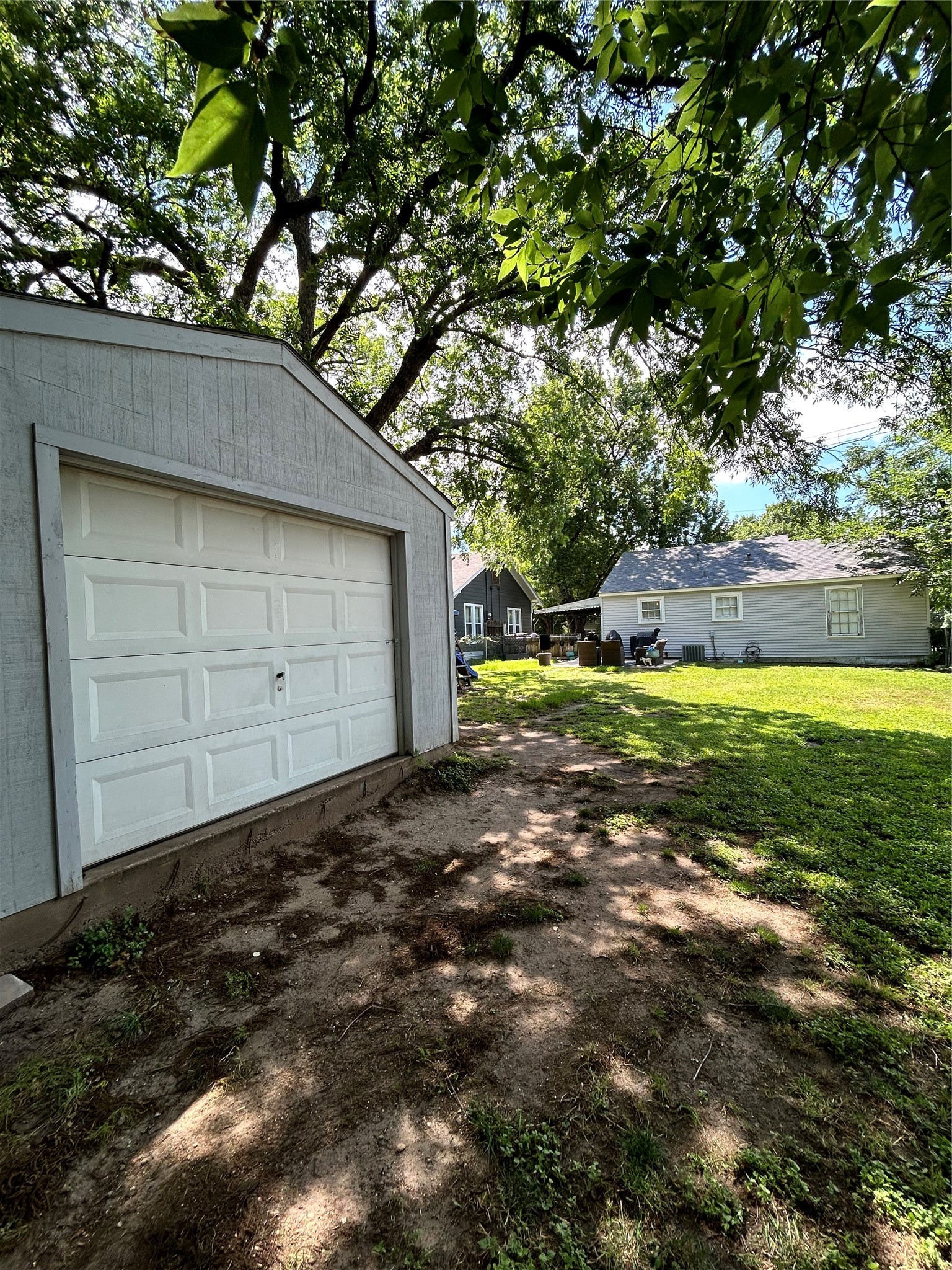 608 W Baldridge Street Ennis TX 75119