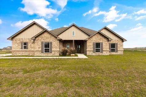 641 County Road 3341 Paradise TX 76073