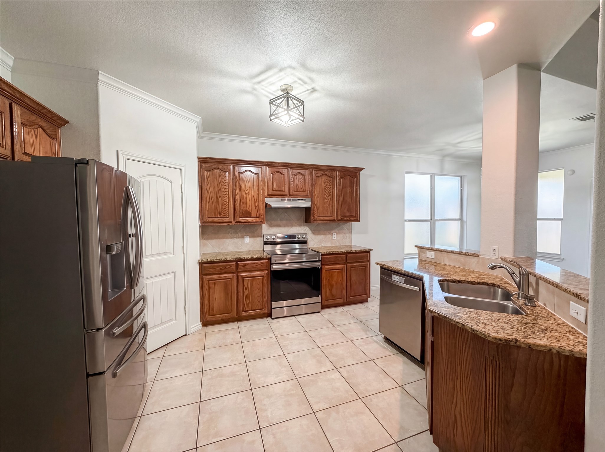 1602 Summercrest Drive Cleburne TX 76033