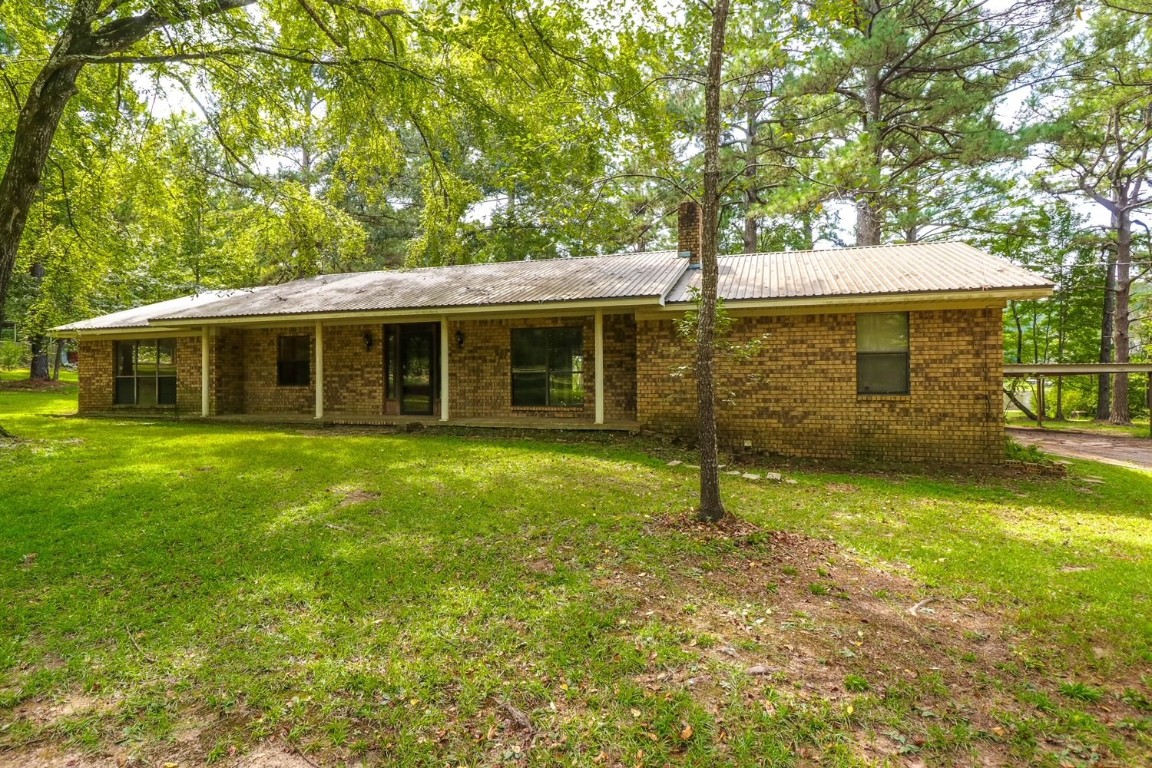 1820 Garden Oaks Marshall TX 75672