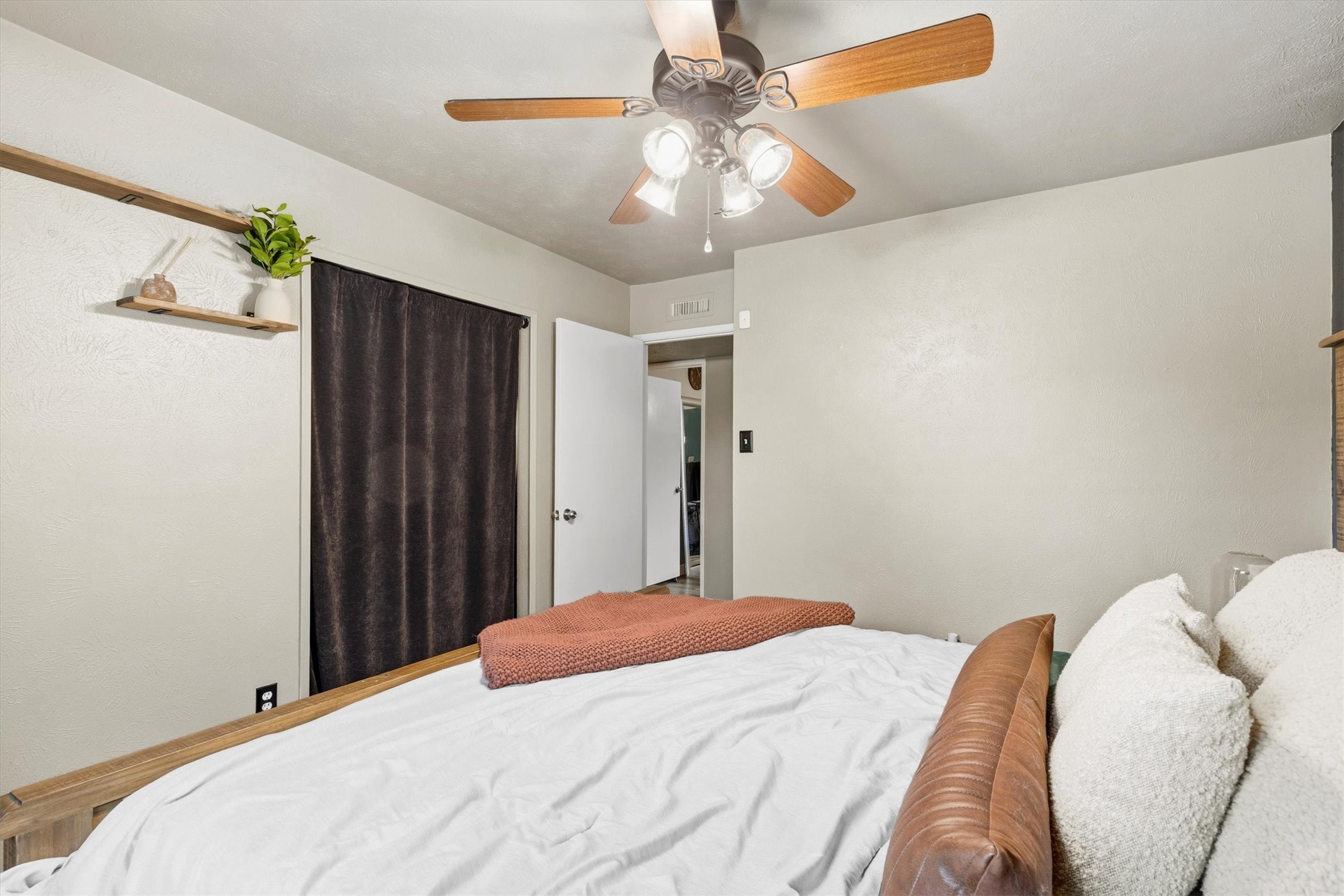 5044 Shannon Drive The Colony TX 75056