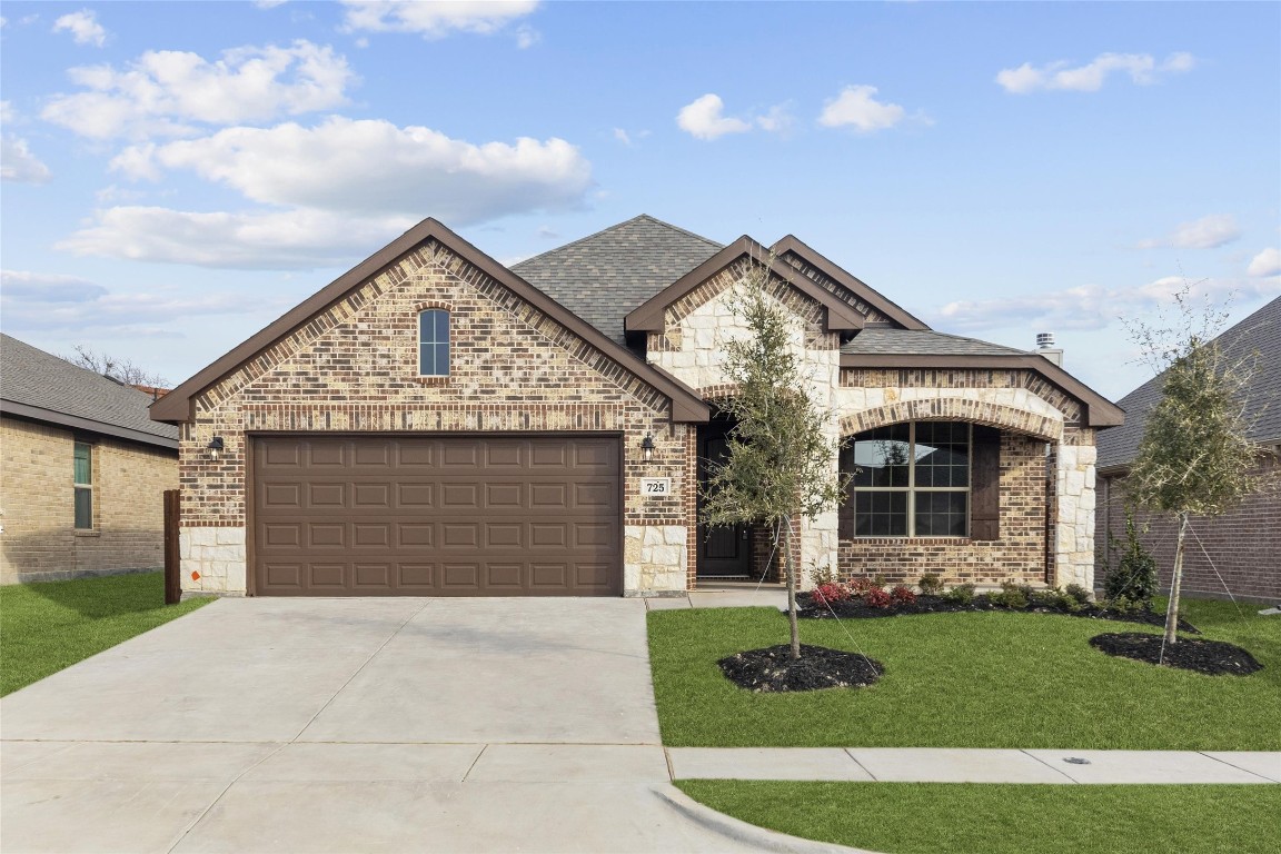 725 Nandina Road Weatherford TX 76086