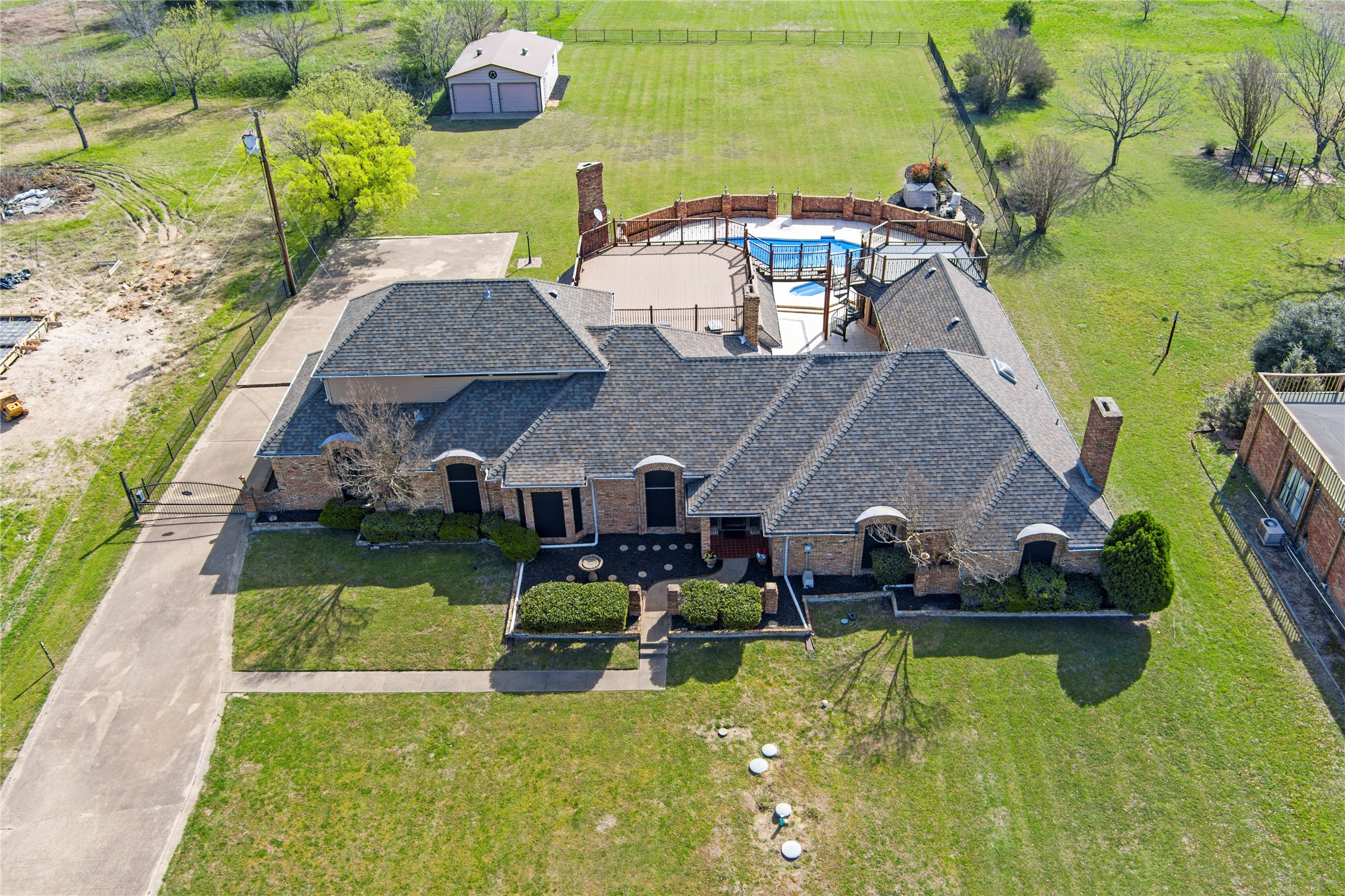 1614 S Houston School Road Lancaster TX 75146