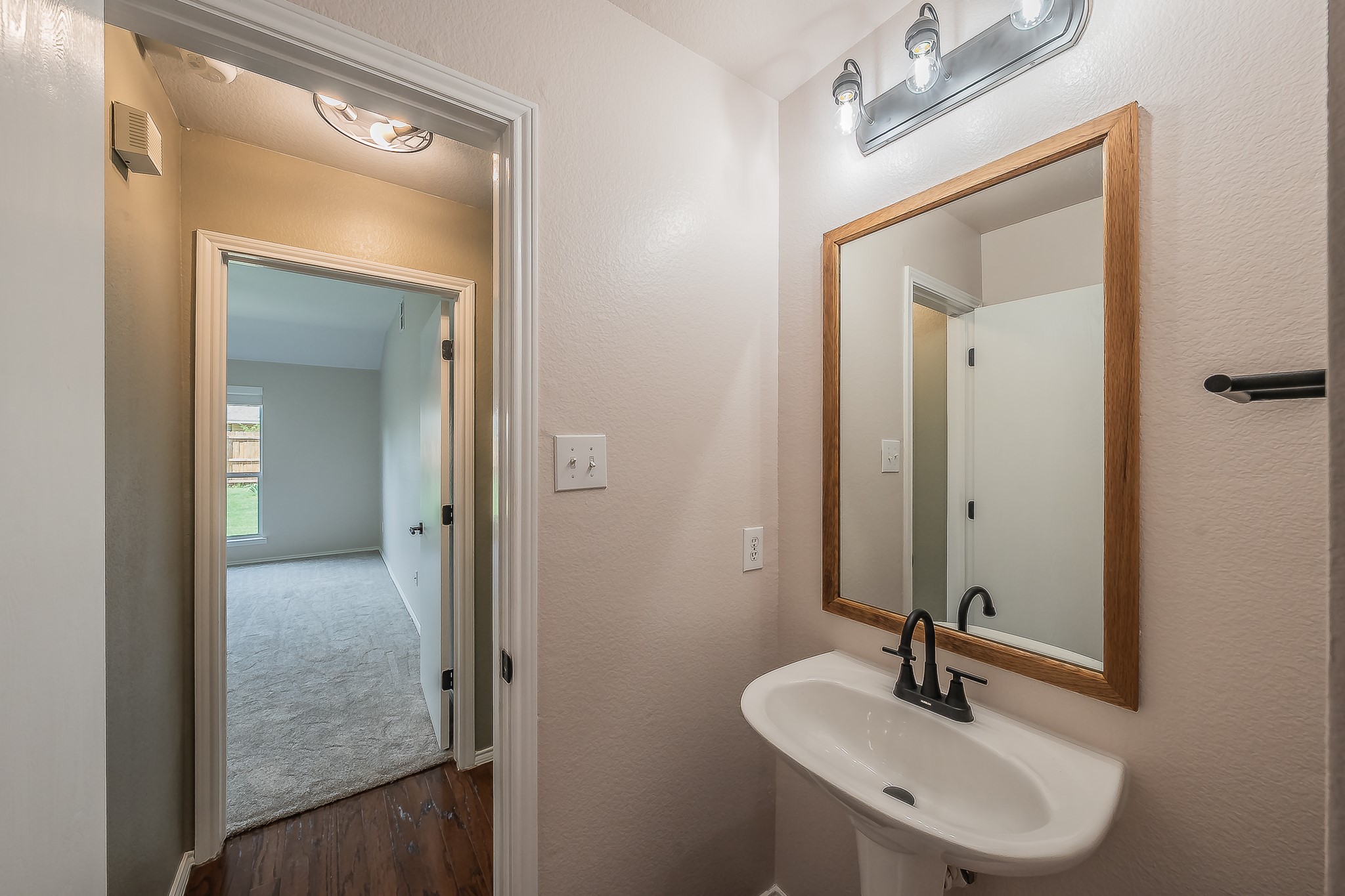 108 Tripp Trail Denton TX 76207