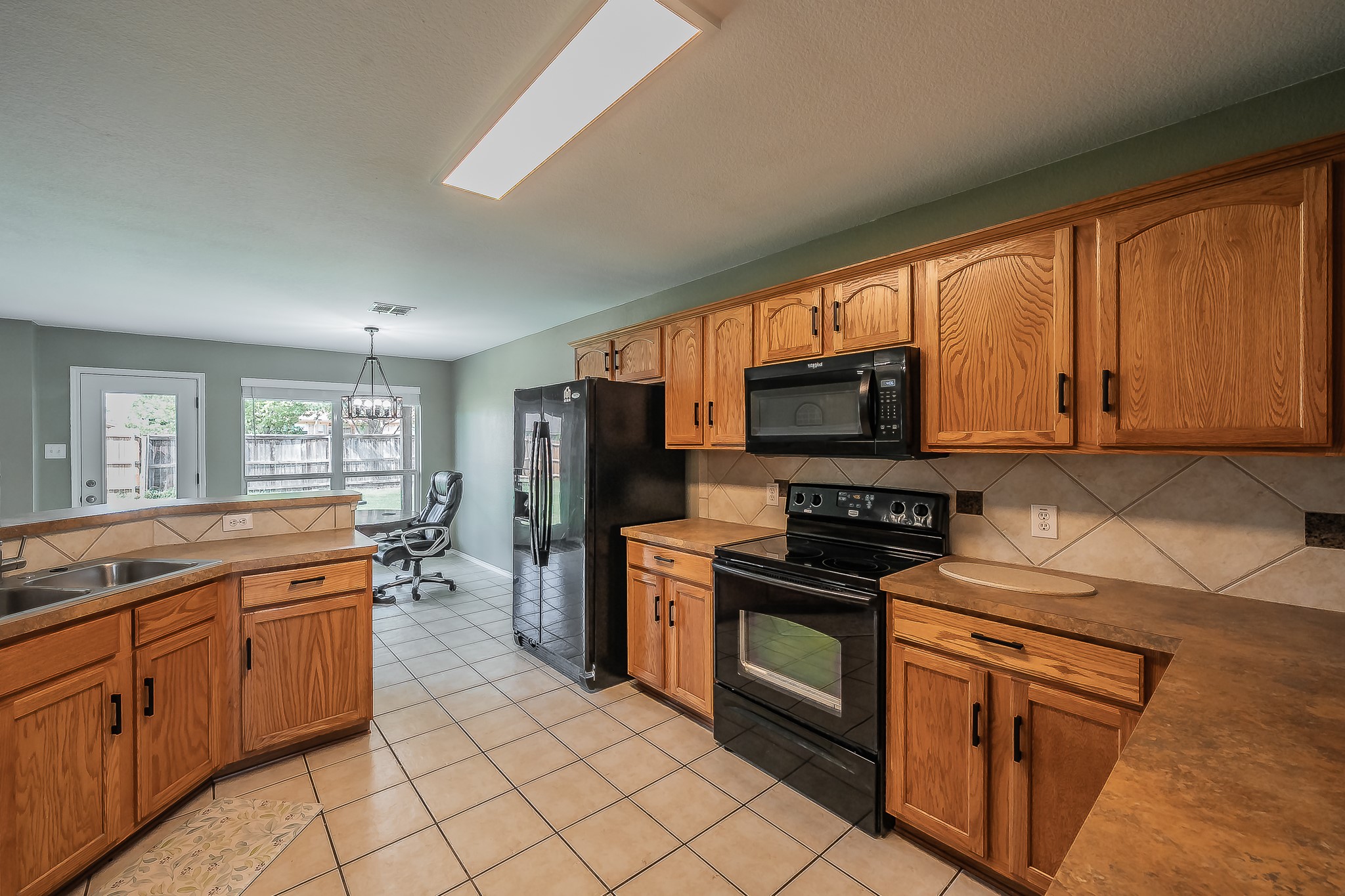 108 Tripp Trail Denton TX 76207