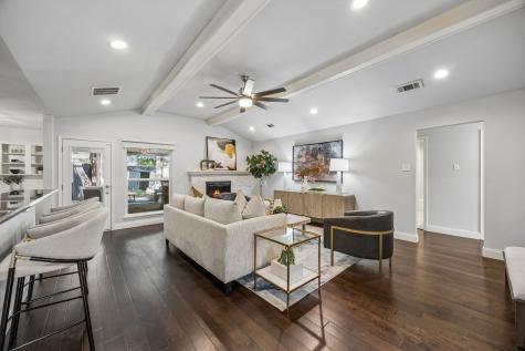 15935 Longvista Drive Dallas TX 75248