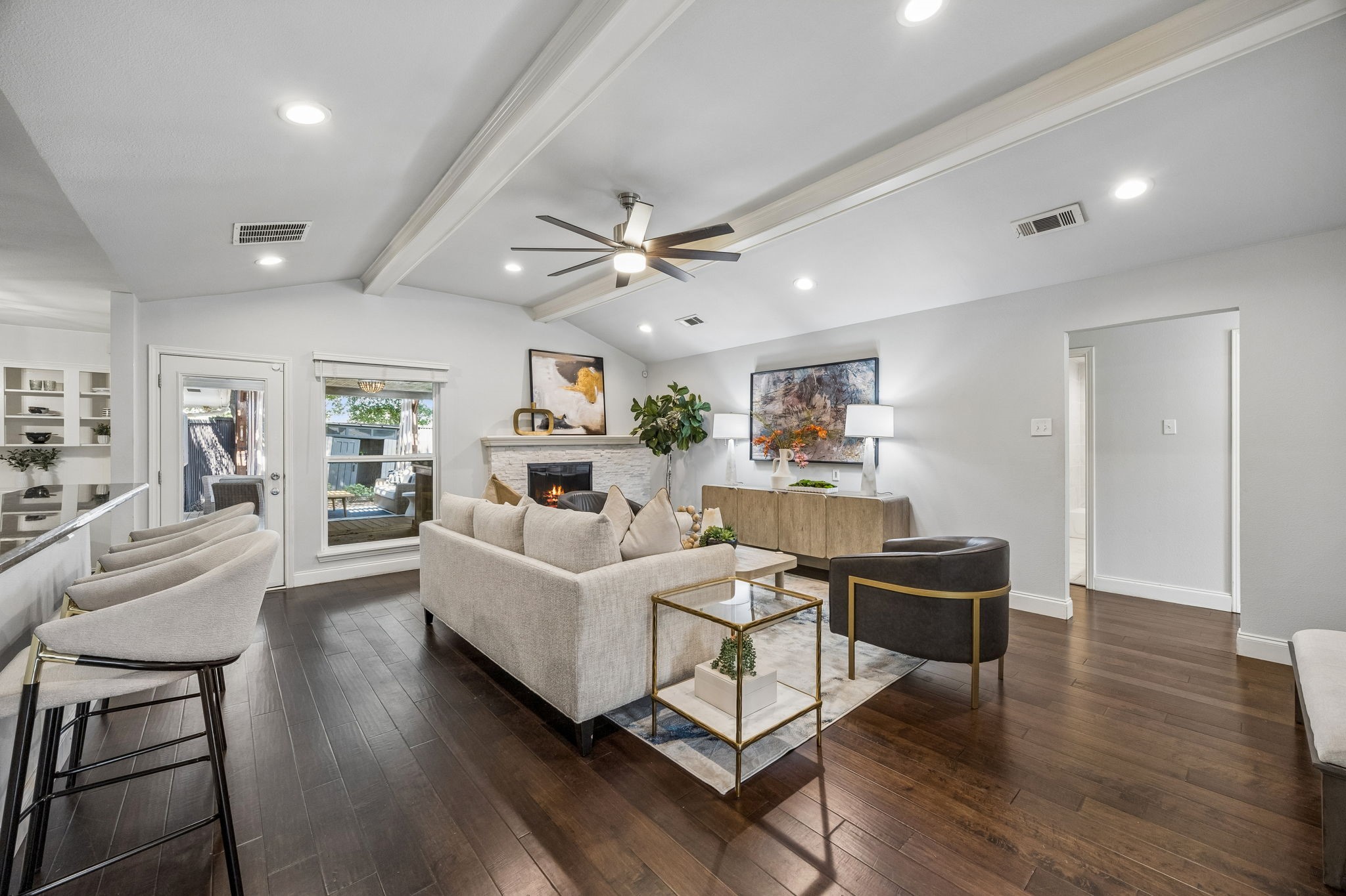 15935 Longvista Drive Dallas TX 75248