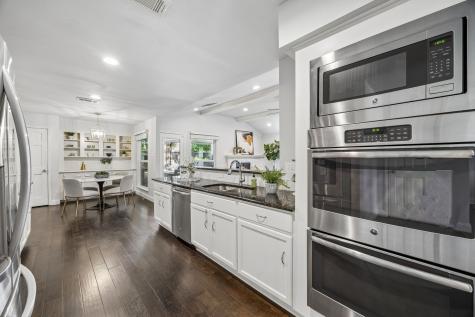 15935 Longvista Drive Dallas TX 75248