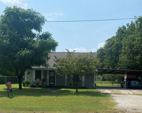 307 N Trappier Street Alvord TX 76225