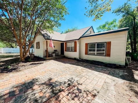 212 Penn Street Waxahachie TX 75165