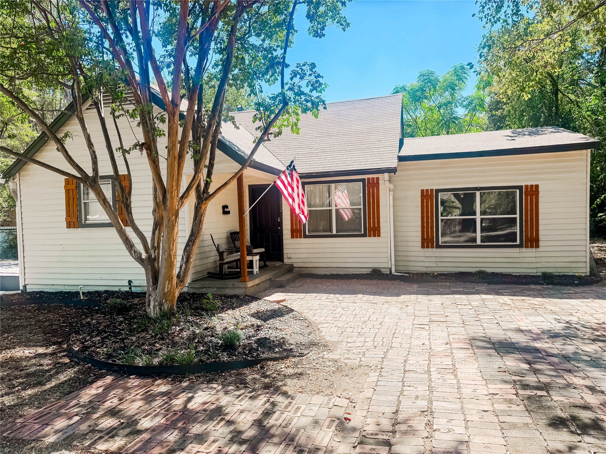 212 Penn Street Waxahachie TX 75165