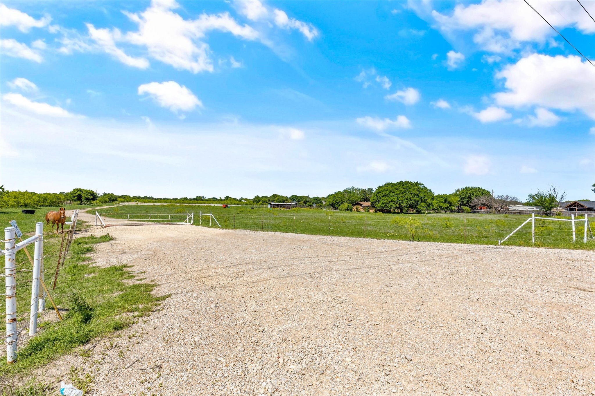 2620 County Road 920 Crowley TX 76036