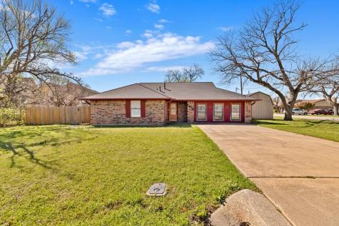 1010 Bolivar Street Sanger TX 76266