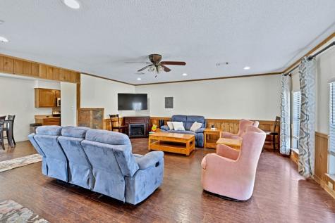 1010 Bolivar Street Sanger TX 76266