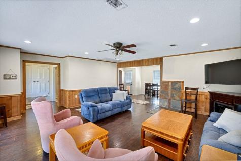 1010 Bolivar Street Sanger TX 76266