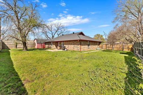 1010 Bolivar Street Sanger TX 76266