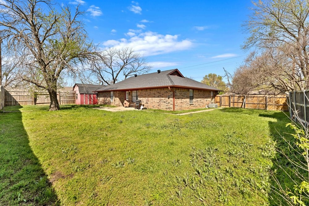 1010 Bolivar Street Sanger TX 76266