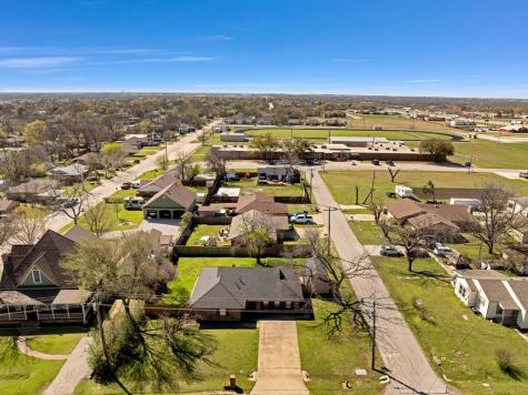 1010 Bolivar Street Sanger TX 76266