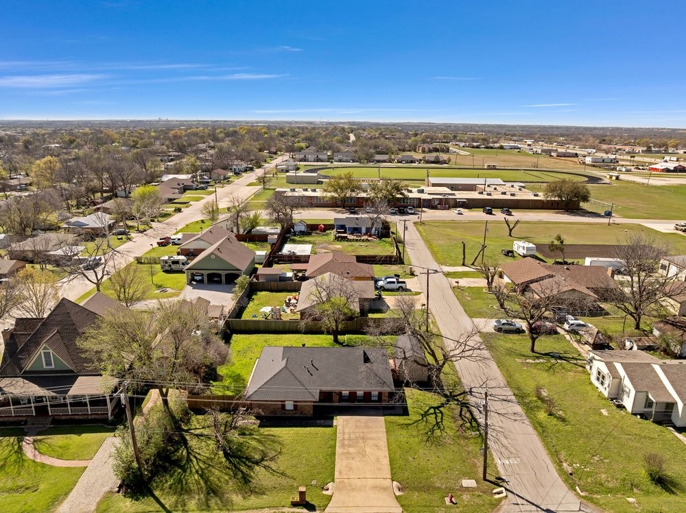 1010 Bolivar Street Sanger TX 76266
