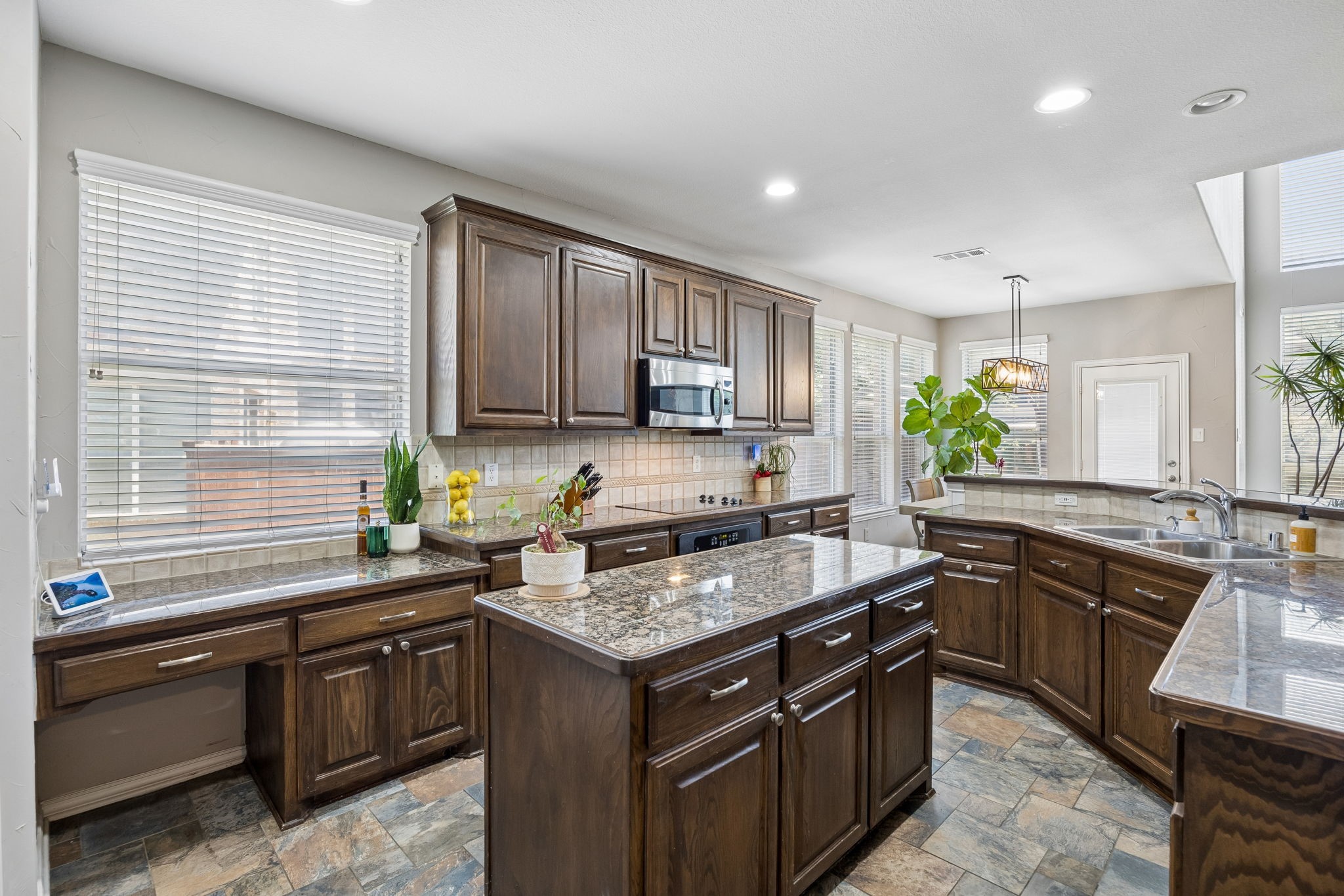 750 Peco Street Lantana TX 76226