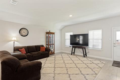 737 Trinity Park Trail Alvarado TX 76009