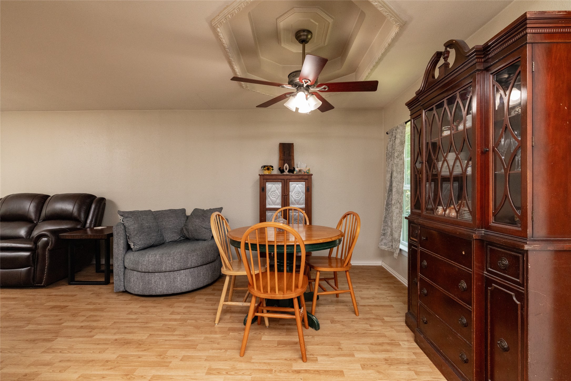 812 Denton Drive Euless TX 76039