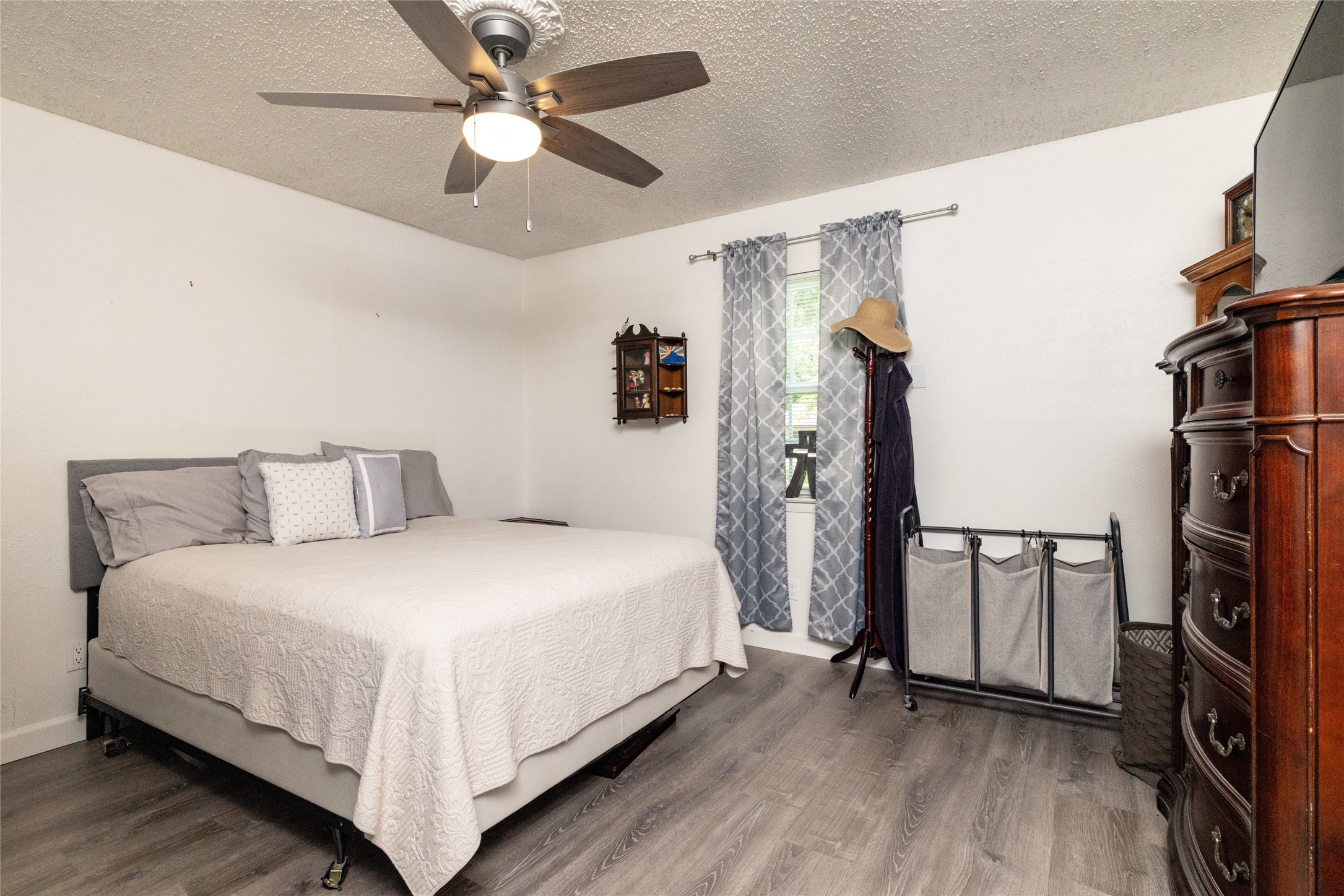 812 Denton Drive Euless TX 76039