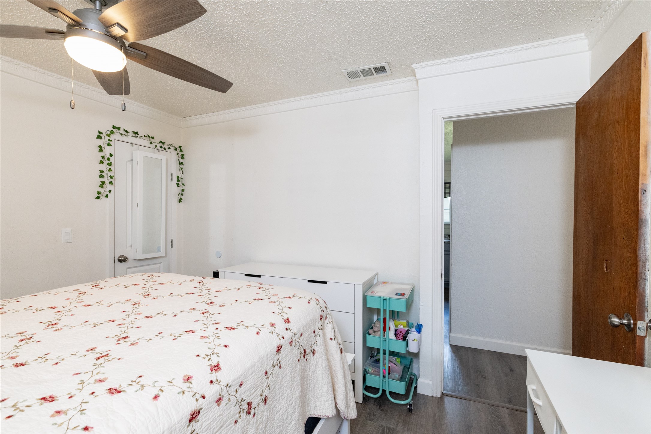 812 Denton Drive Euless TX 76039