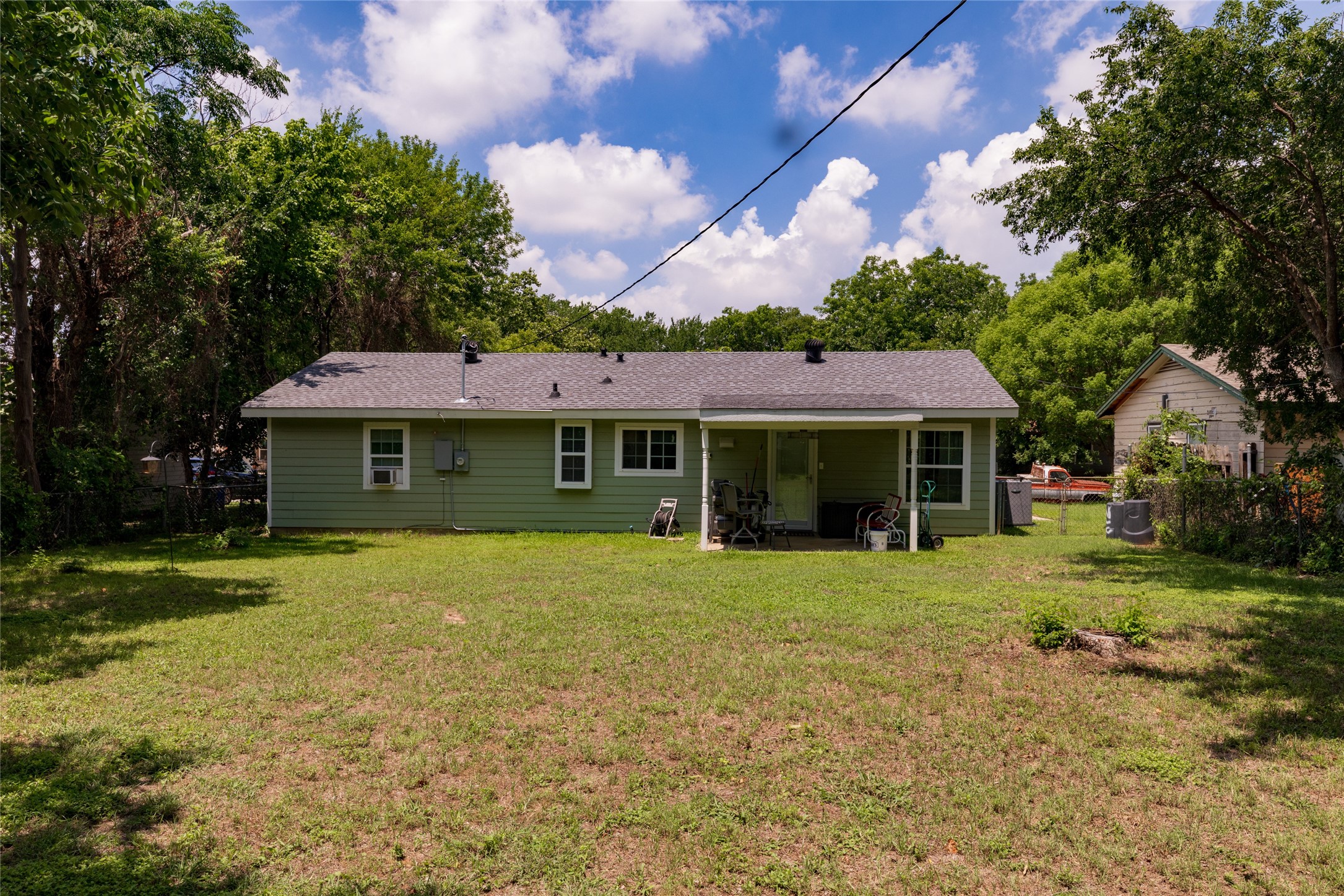 812 Denton Drive Euless TX 76039