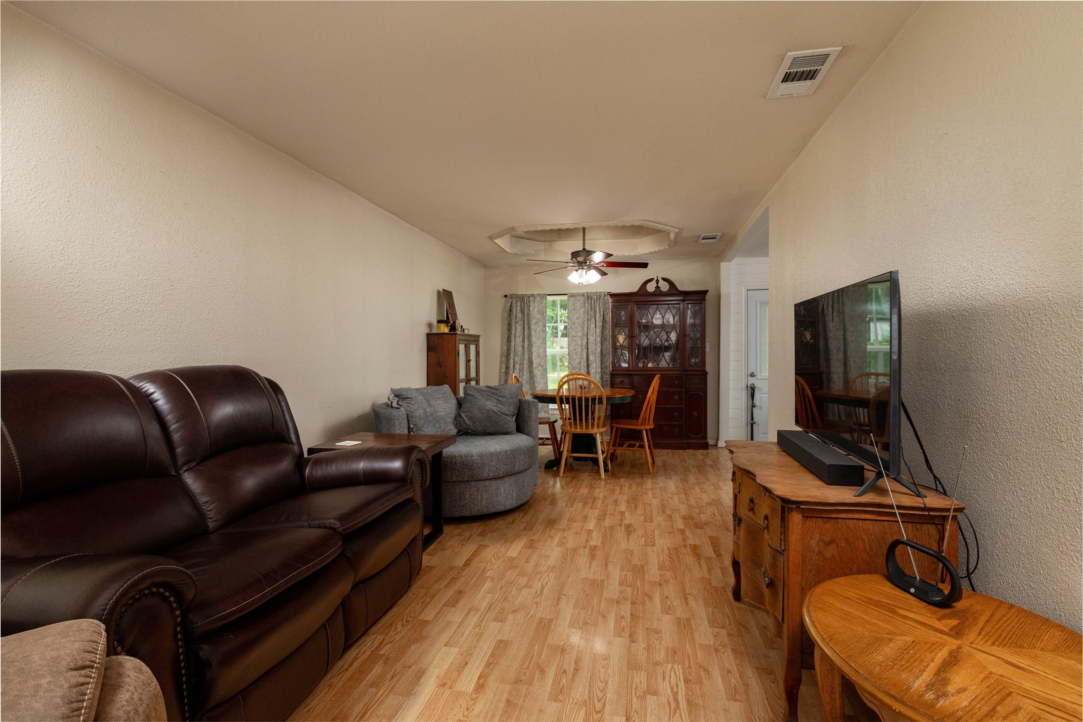 812 Denton Drive Euless TX 76039