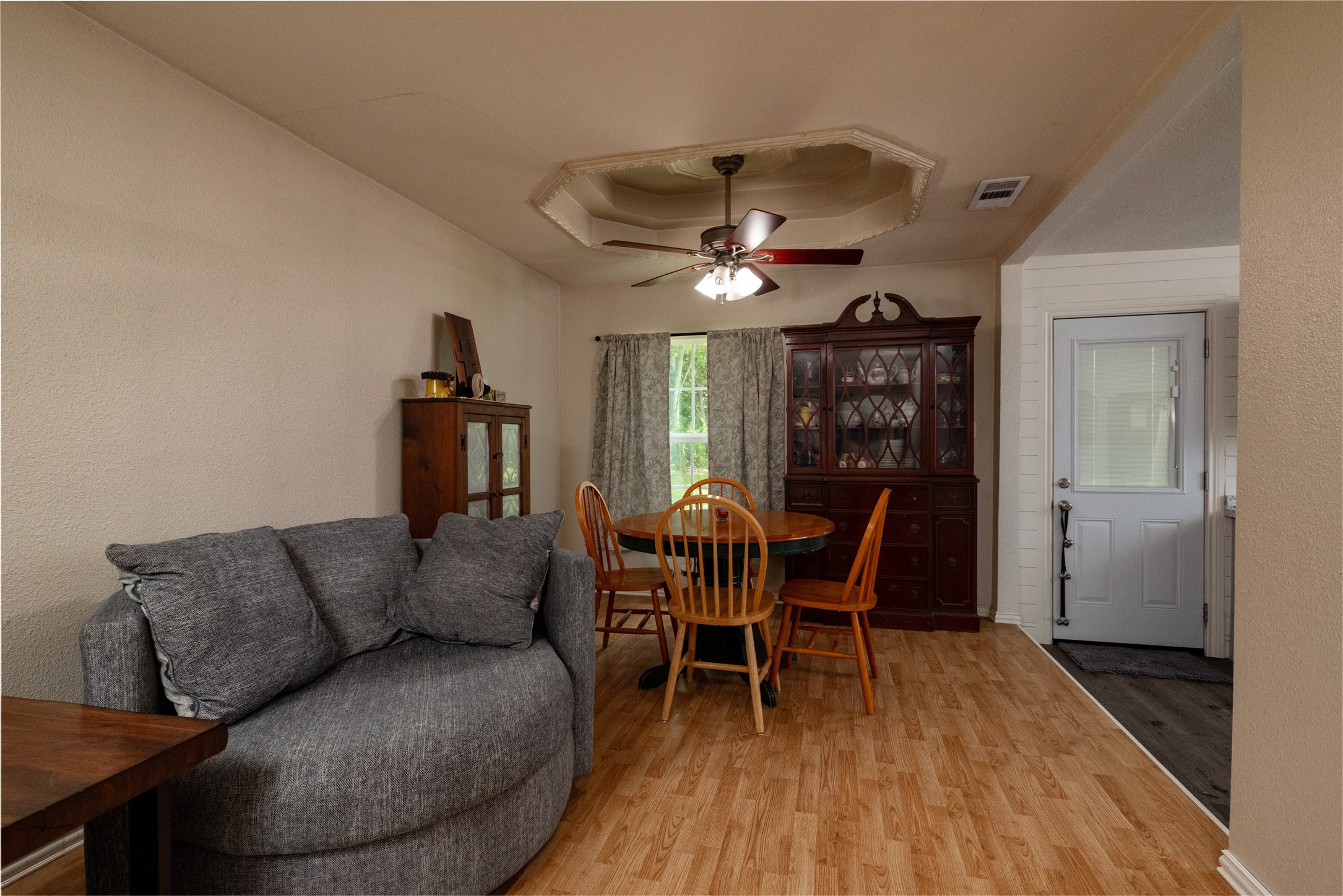 812 Denton Drive Euless TX 76039