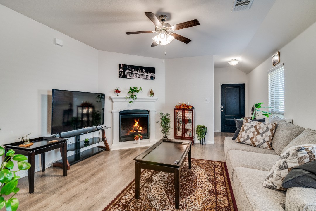 2138 Hobby Drive Forney TX 75126
