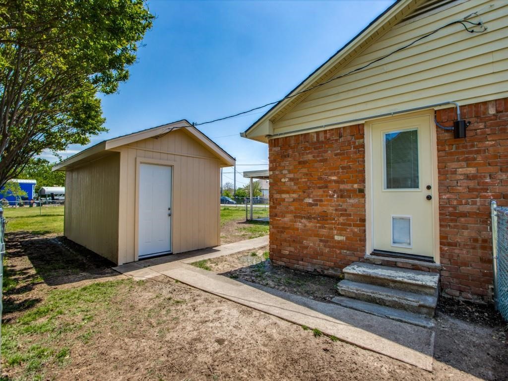 500 N 5th Street Gunter TX 75058