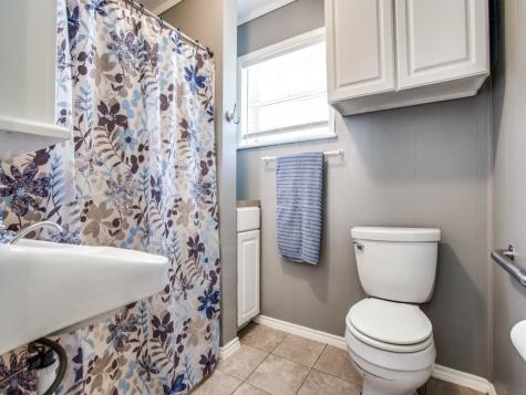 500 N 5th Street Gunter TX 75058