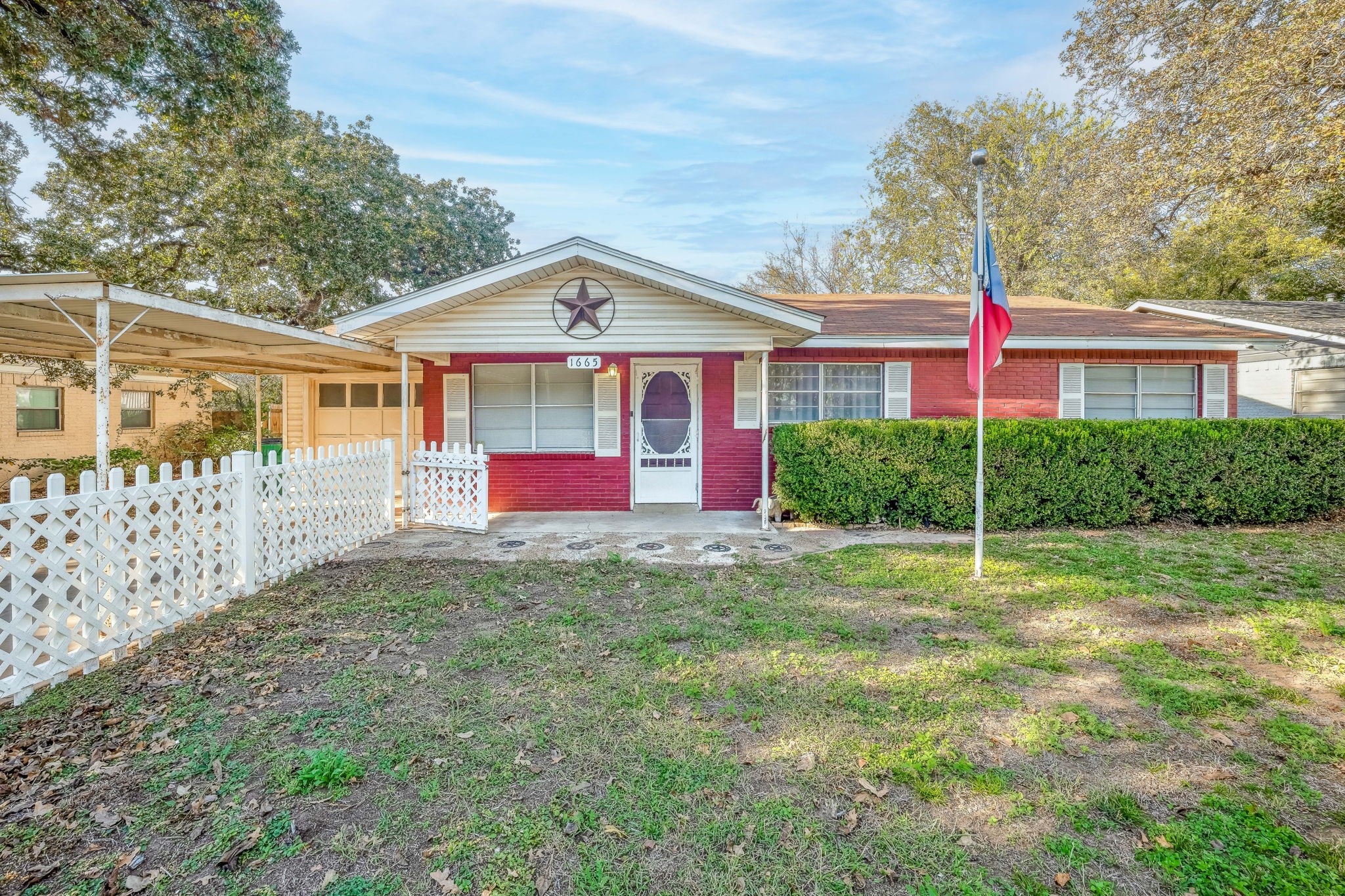 1665 W Groesbeck Street Stephenville TX 76401