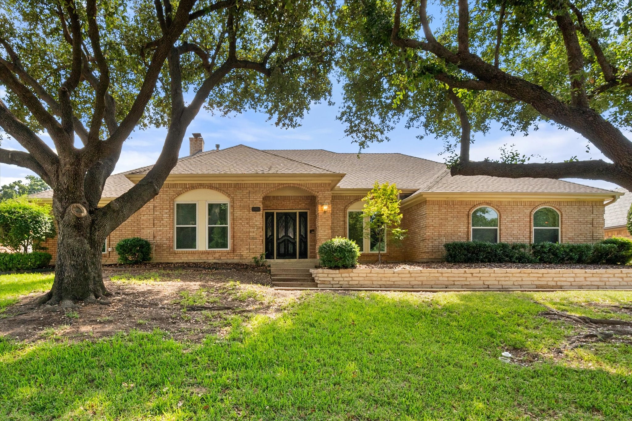 2005 Lake Country Drive Arlington TX 76012
